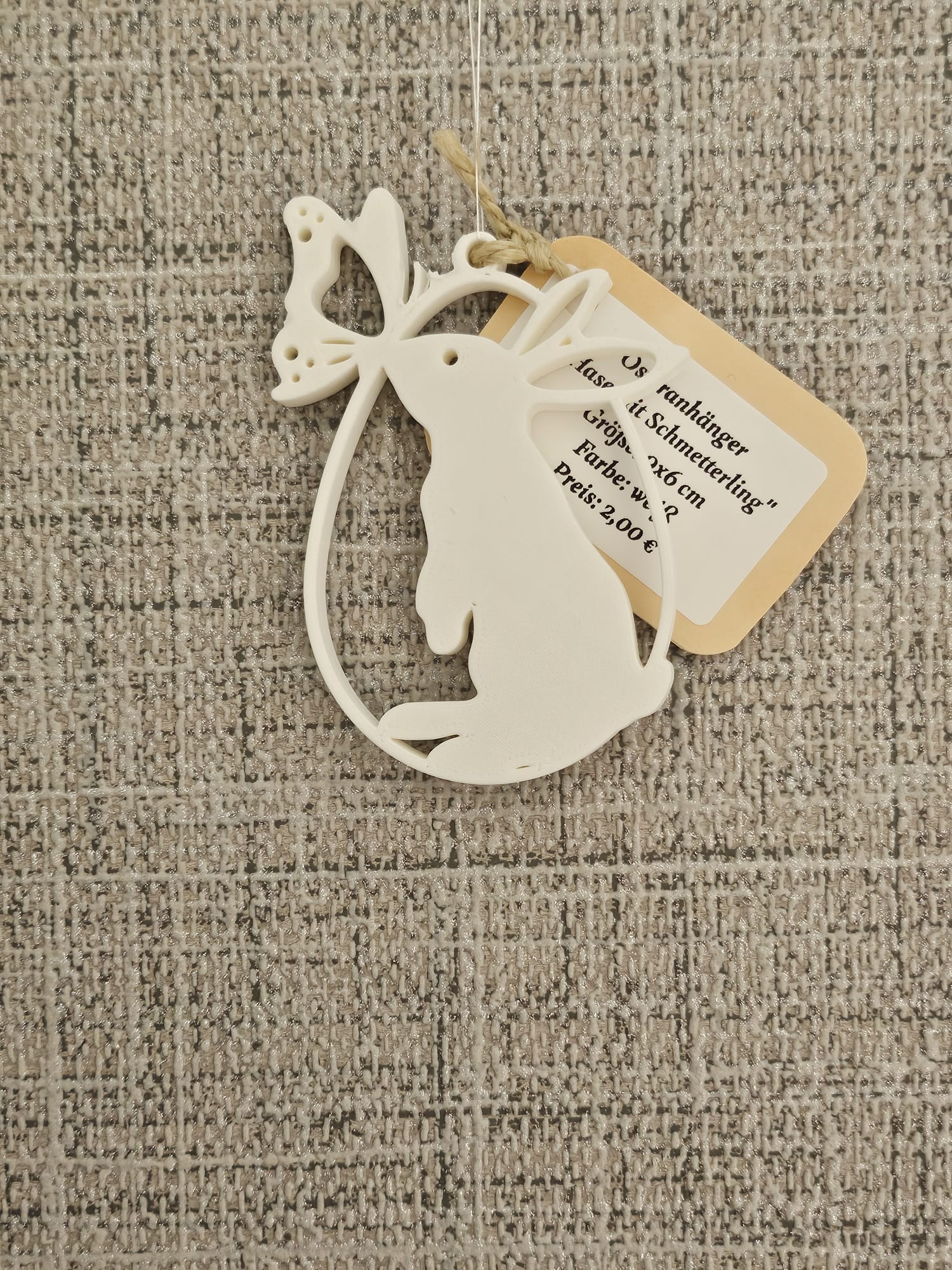 Osteranhänger Hase mit Schmetterling
